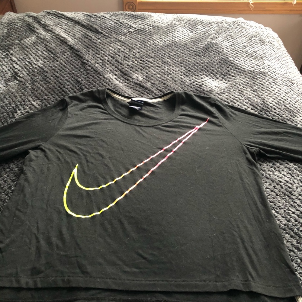 Women’s long sleeve Nike shirt